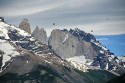 Chile, Torres del Paine, Condore vor den Torres